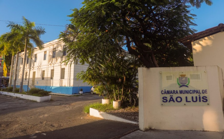 Câmara confirma pedido de impeachment de Braide por não reajuste de salários